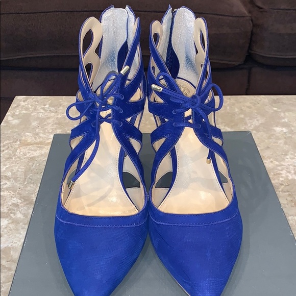 Vince Camuto Ballana Lace Up Pumps - Picture 3 of 7